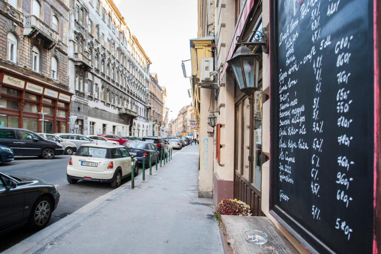 Apartmán Inviting Flat In The Heart Of Town Budapešť Exteriér fotografie